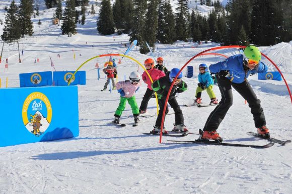 Skischule Lech mit Kinderbetreuung