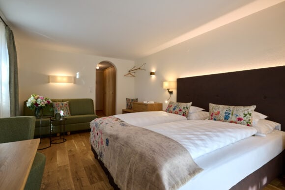 Gemütliche Zimmer im Hotel Garni Schneider in Lech am Arlberg
