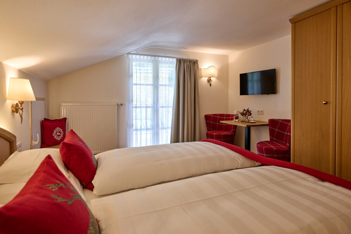 Schlafzimmer Valluga mit Dachschräge