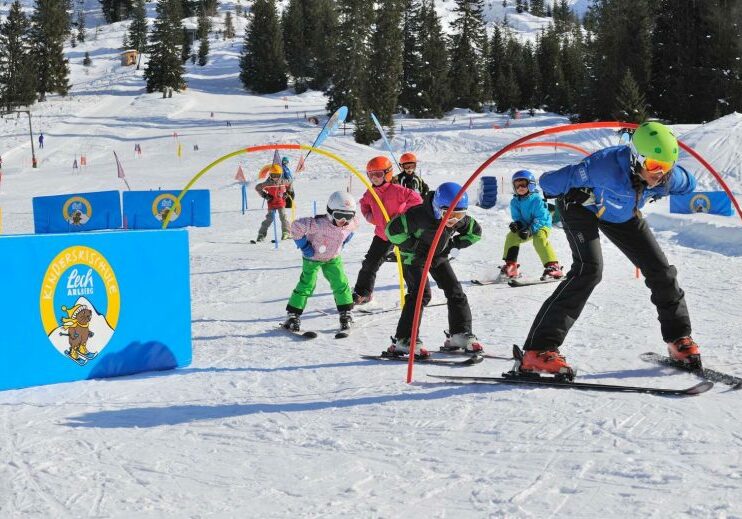 Skischule Lech mit Kinderbetreuung